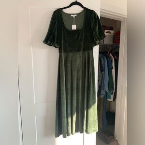 Velvet Midi dress NWT